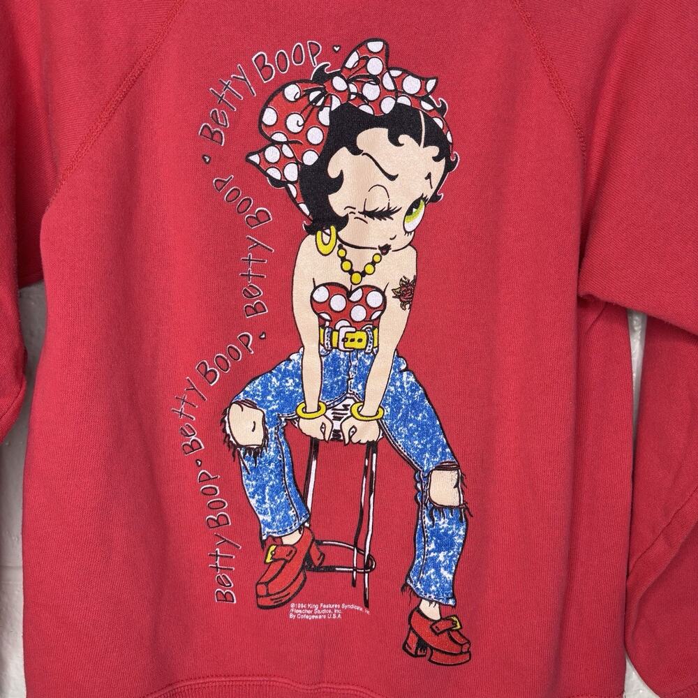 Vintage Betty Boop Hanes Her Way Small Crewneck Sweatshirt Red 1994 USA - Picture 2 of 8